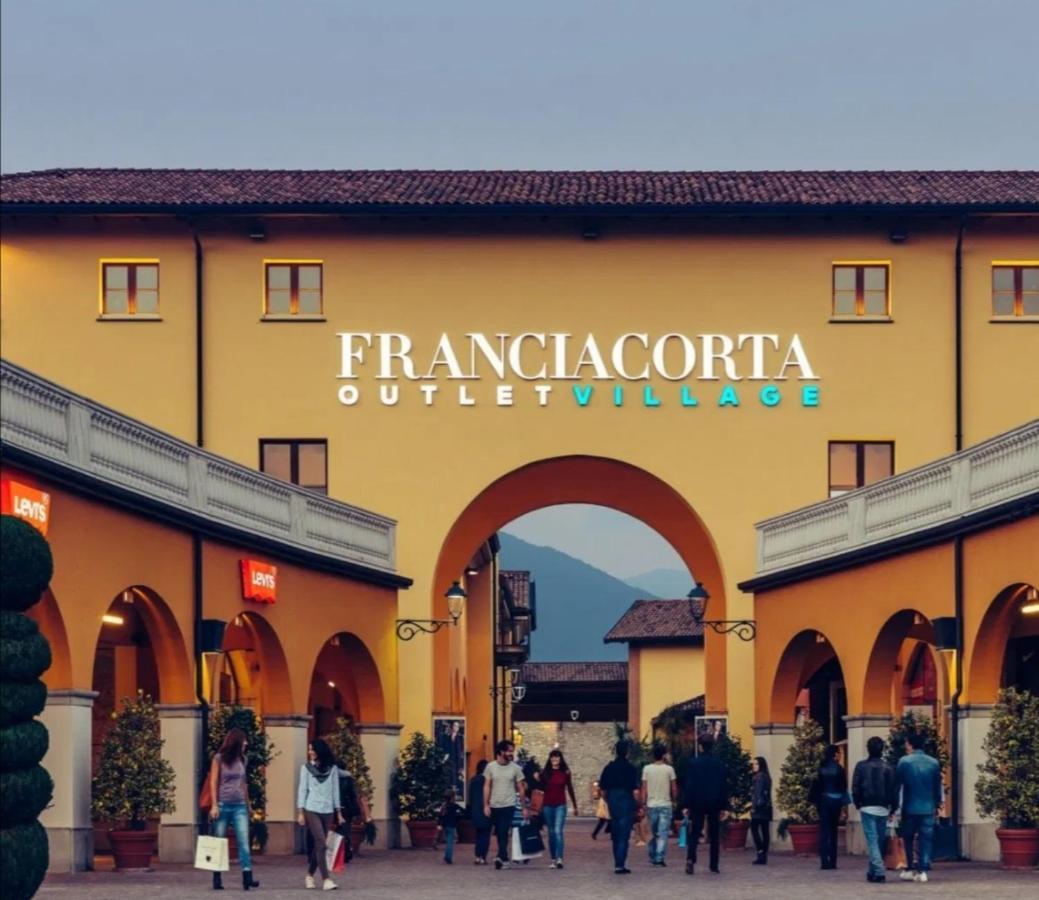 Franciacorta Flat & Bollicine Passirano Exterior foto